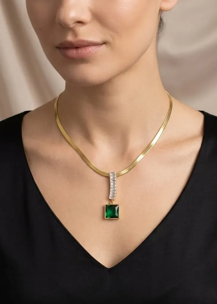 Emerald Square Necklace